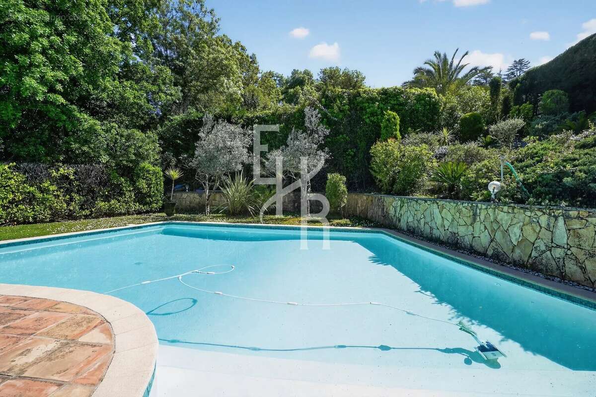 Maison à MOUGINS