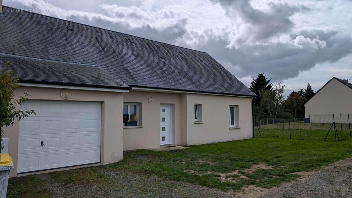 Maison à POCE-SUR-CISSE
