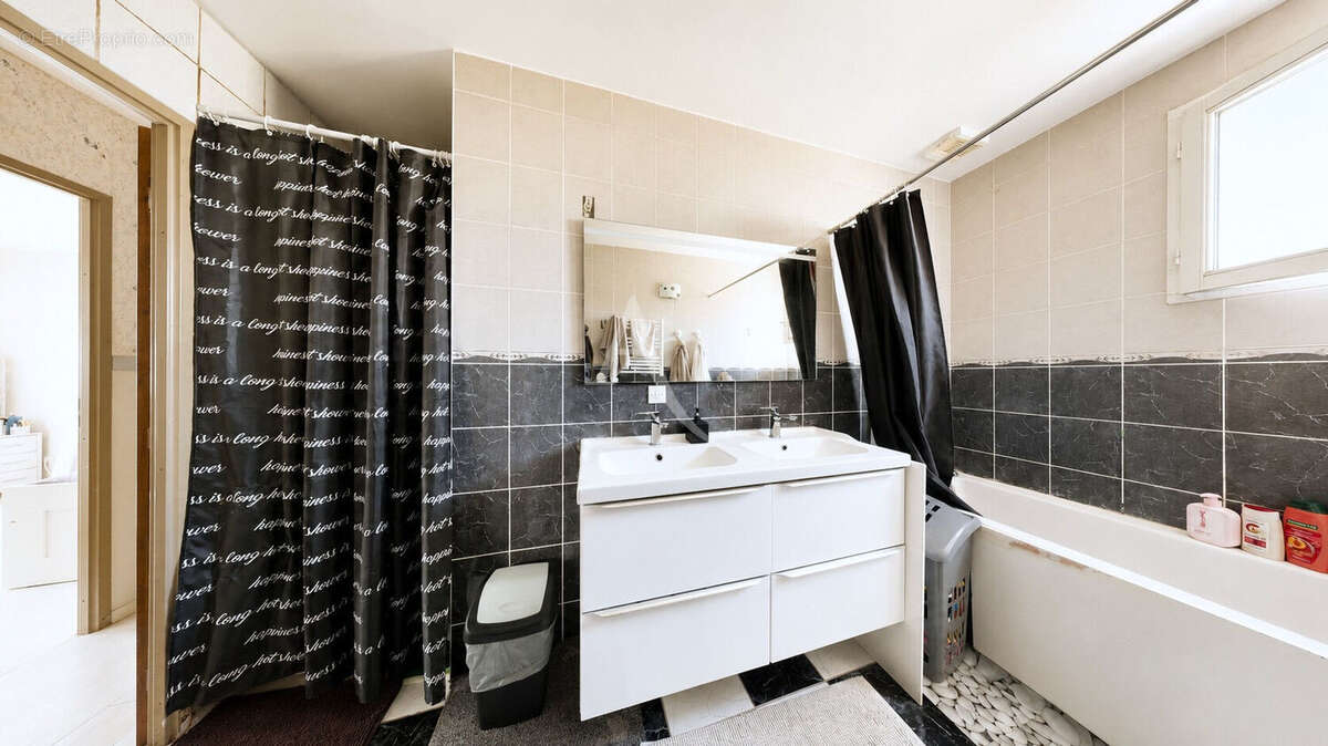 Maison Les Mureaux 127m² - 4 chambres - photo 15