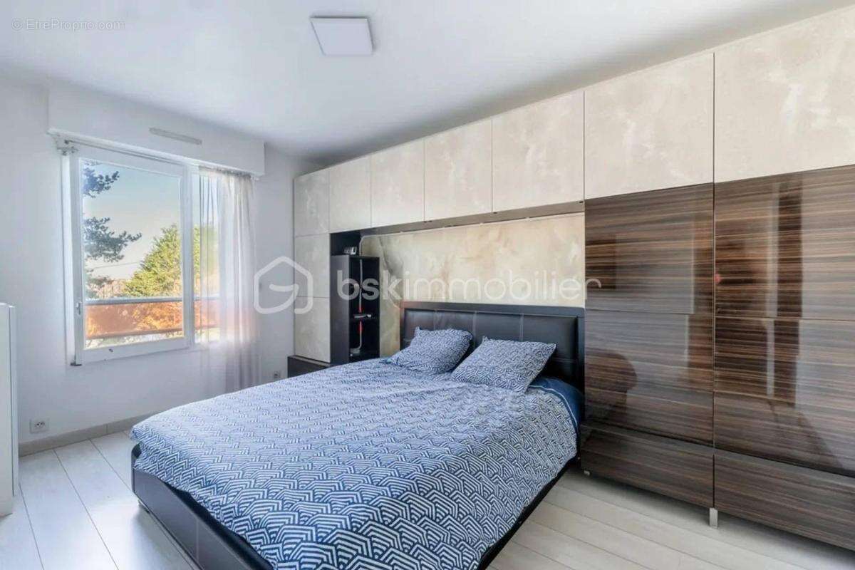 Appartement à LE RAINCY