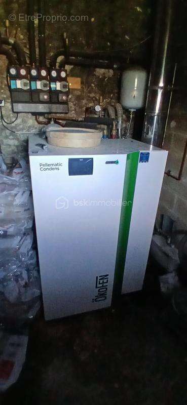 Maison à BARBEZIEUX-SAINT-HILAIRE