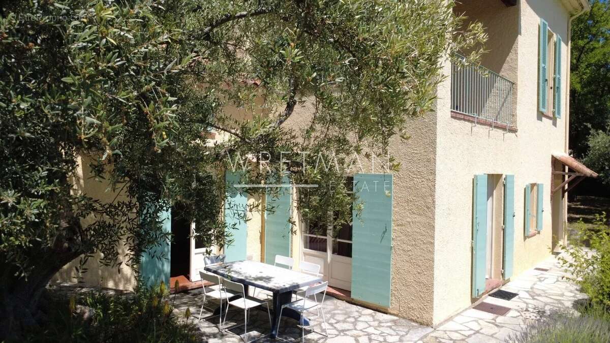 Maison à MONTAUROUX