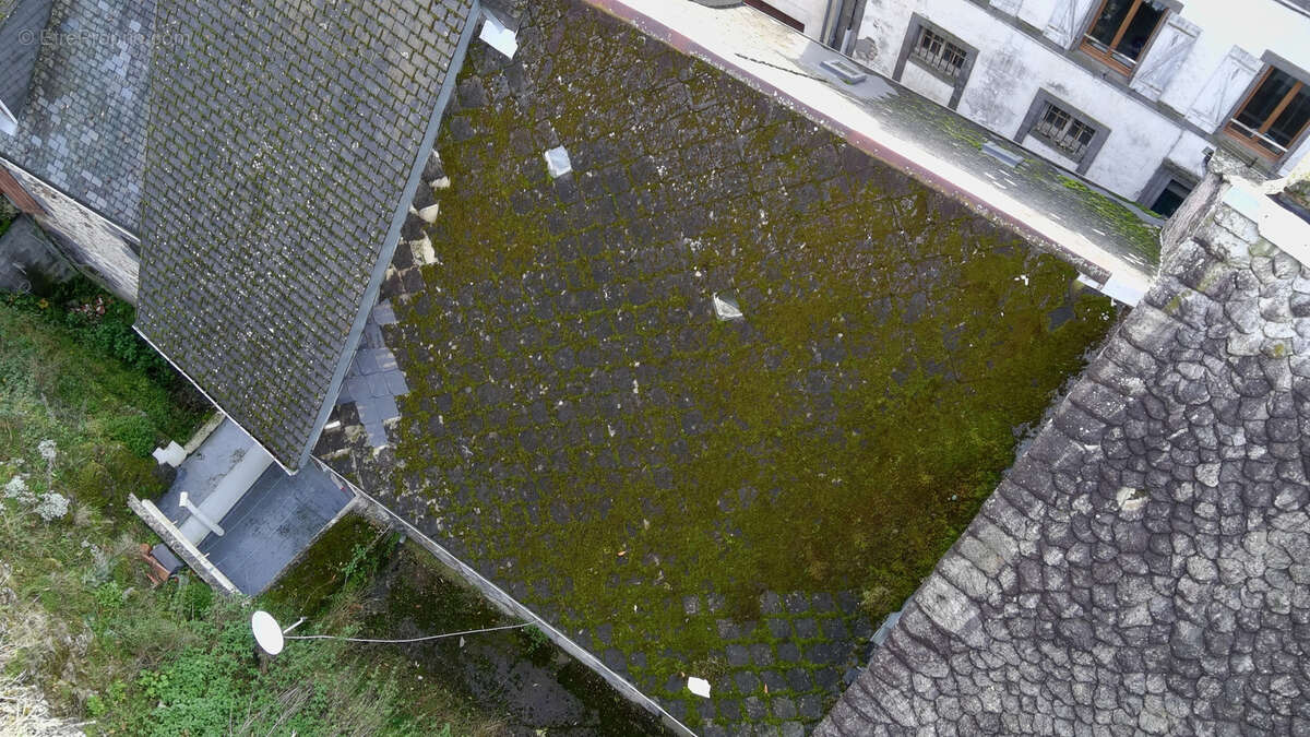 Maison à ROCHEFORT-MONTAGNE