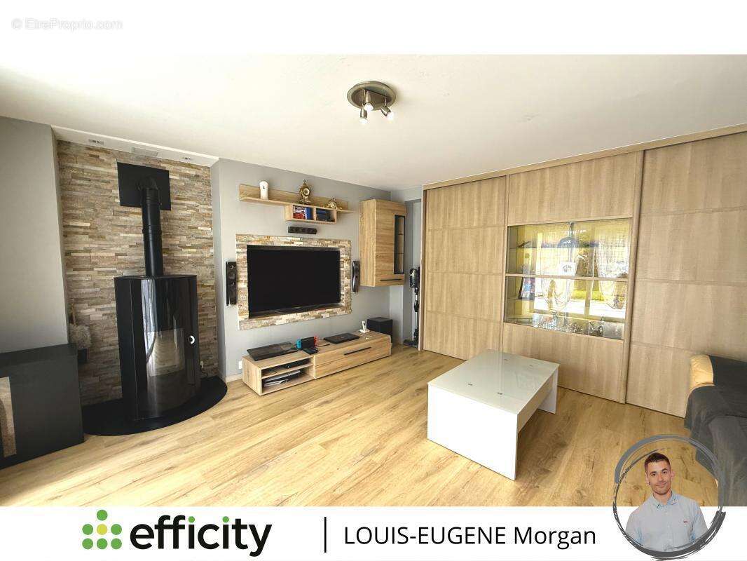 Maison à SAINT-MAURICE-LA-CLOUERE