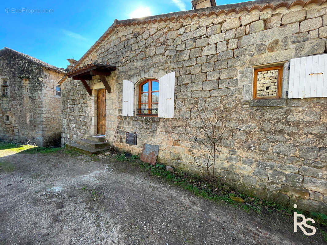Maison à SANILHAC