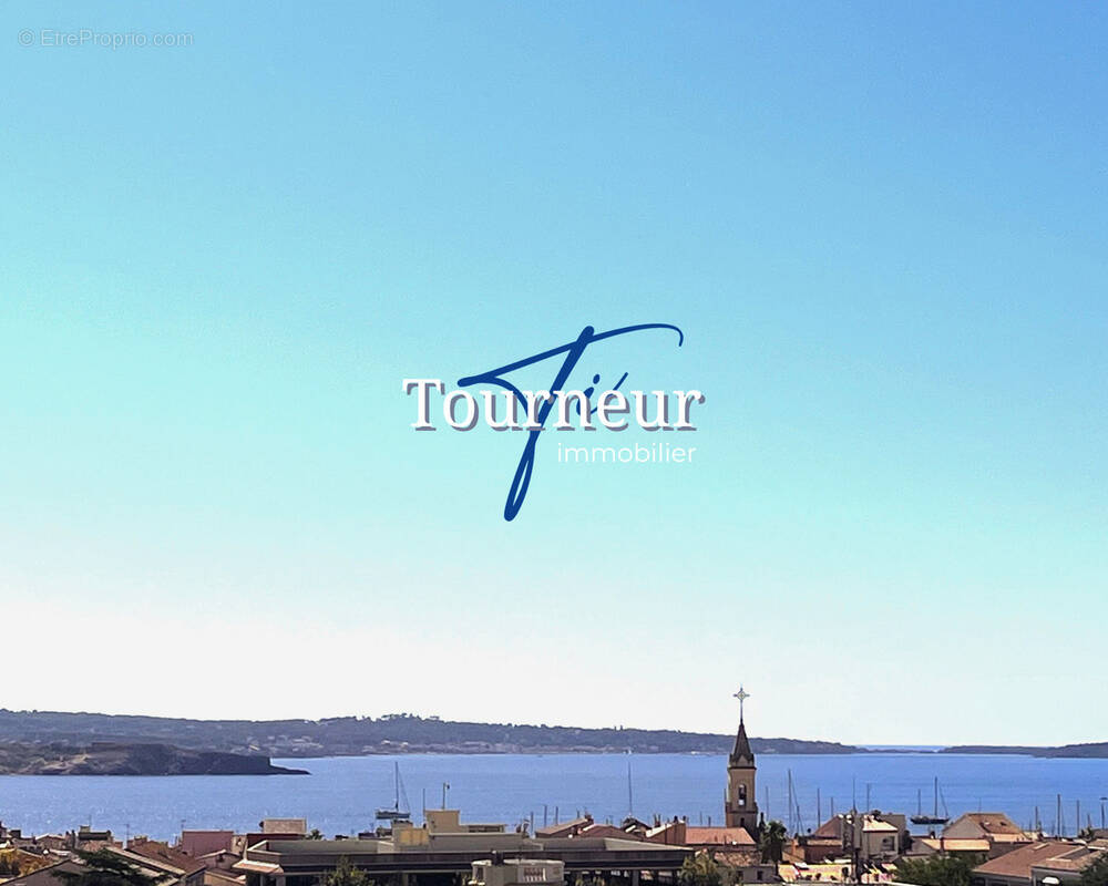 Appartement à SANARY-SUR-MER
