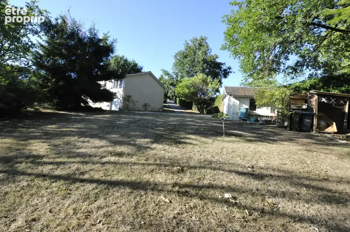 Maison sur sous sol semi enterré de 124m2 sur Boisseuil, La planche - photo 9