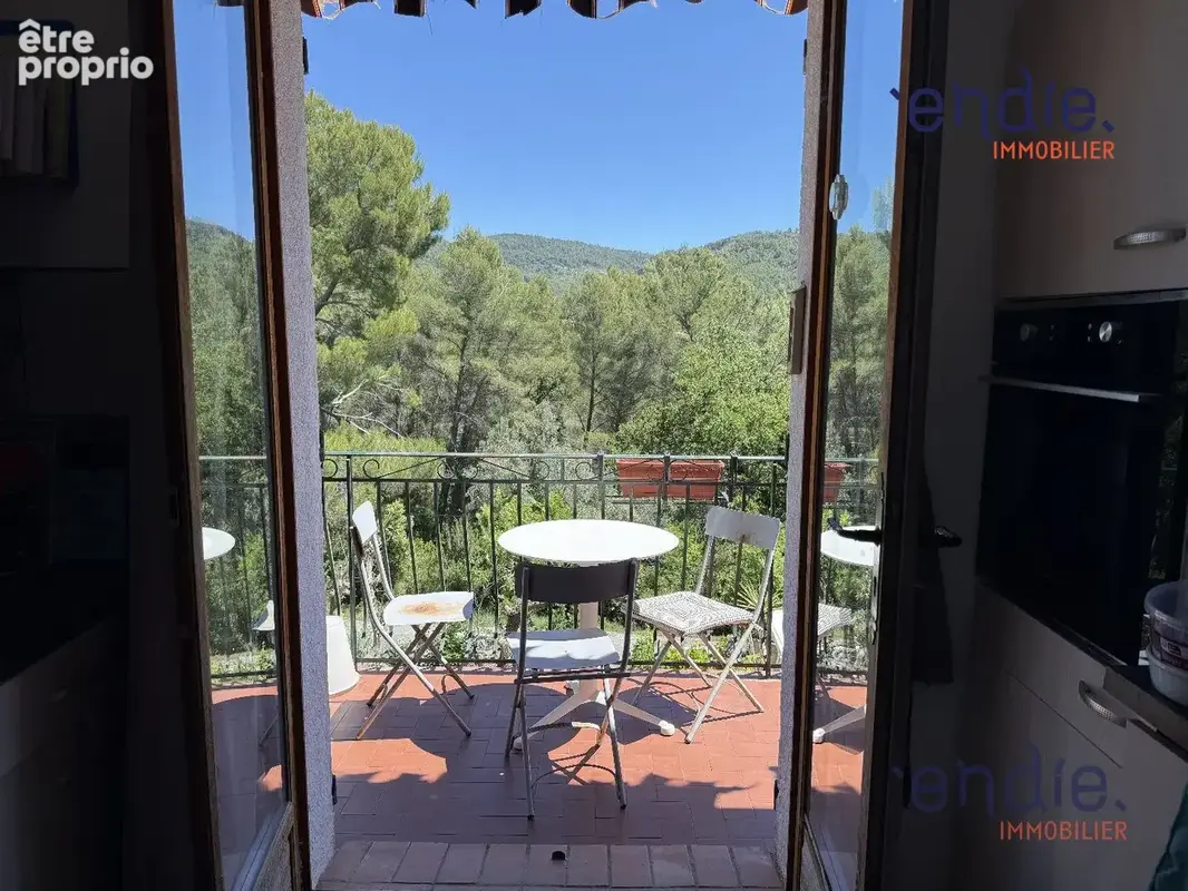 Maison 5 pièces 122 m² à vendre à Ampus (83111) - photo 2