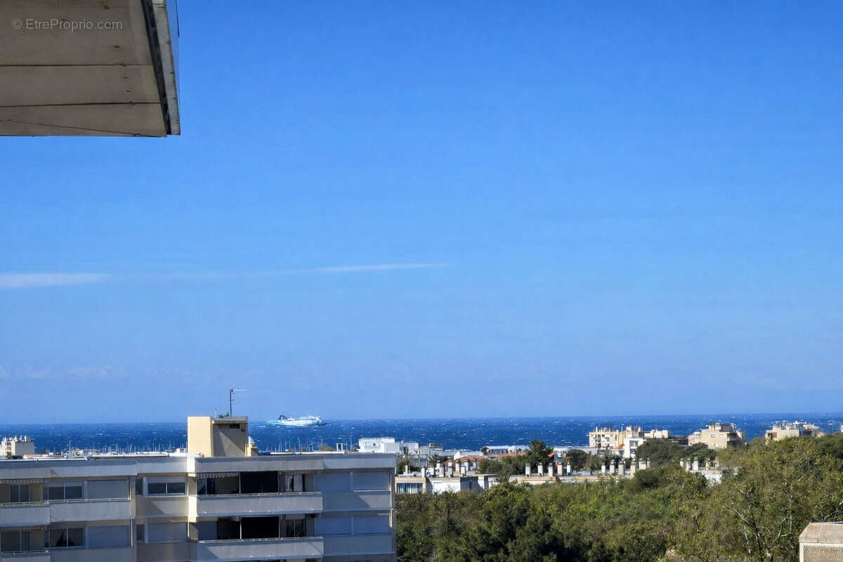 Appartement à MARSEILLE-8E
