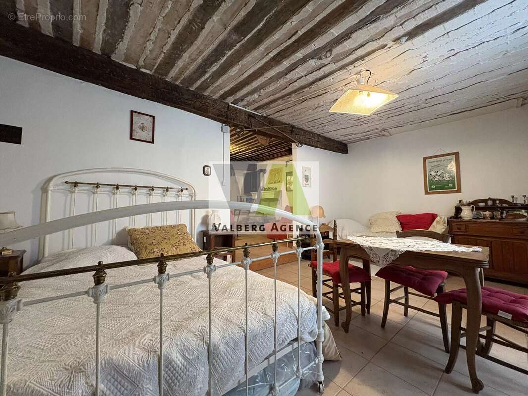 Appartement à PEONE