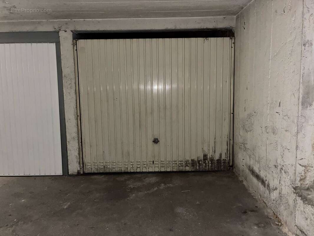 Parking 13 m² à Levallois-Perret  - photo 2