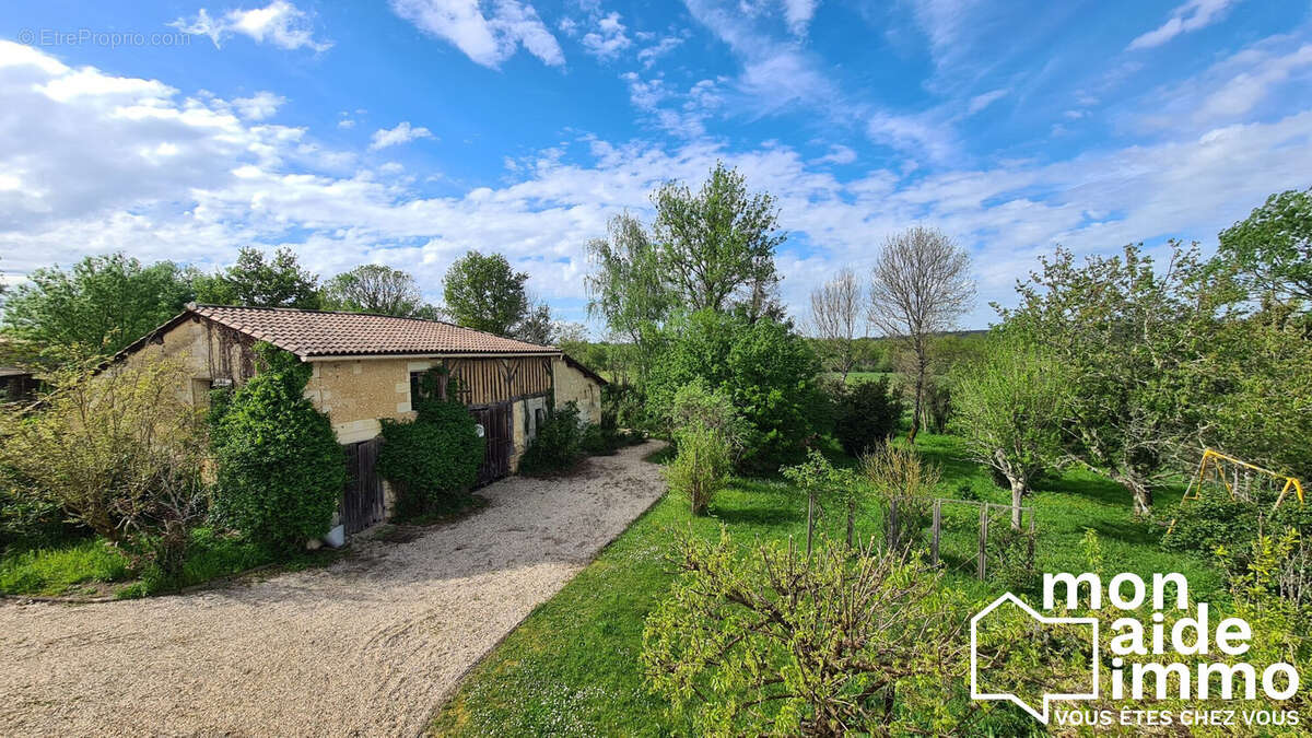 Maison à SAINT-EMILION