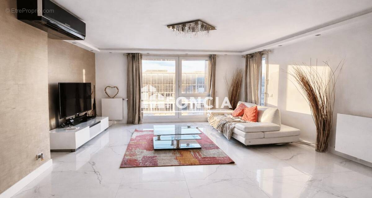 Appartement à PARIS-13E