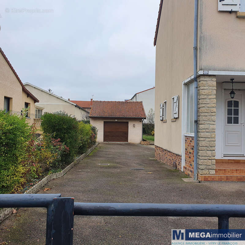 Maison à FRIGNICOURT