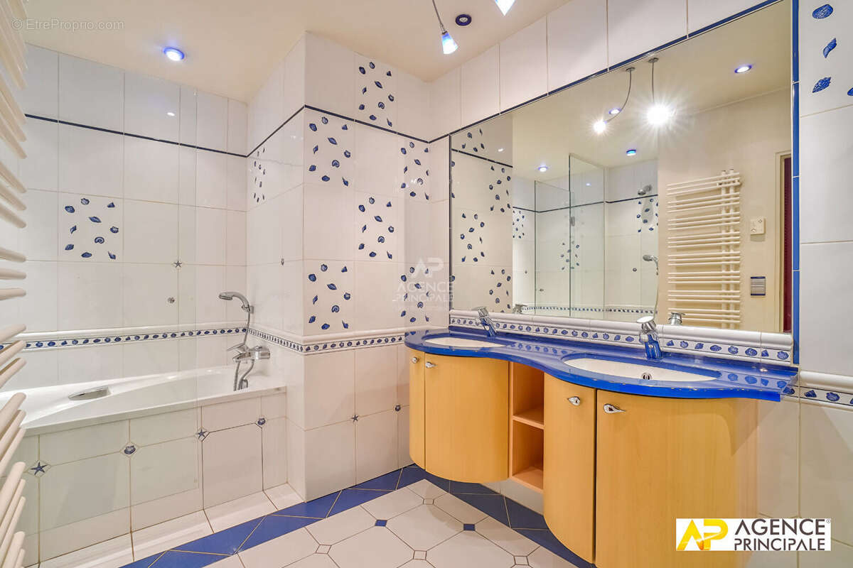 Appartement à MAISONS-LAFFITTE