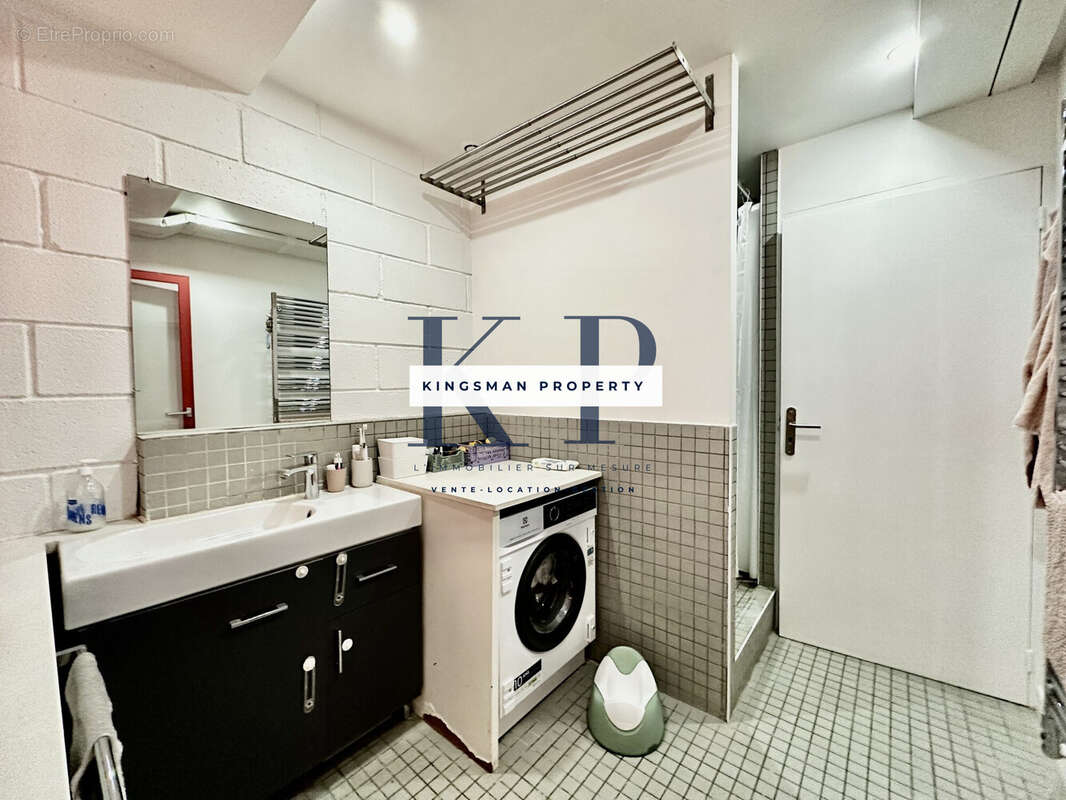 Appartement à PARIS-10E