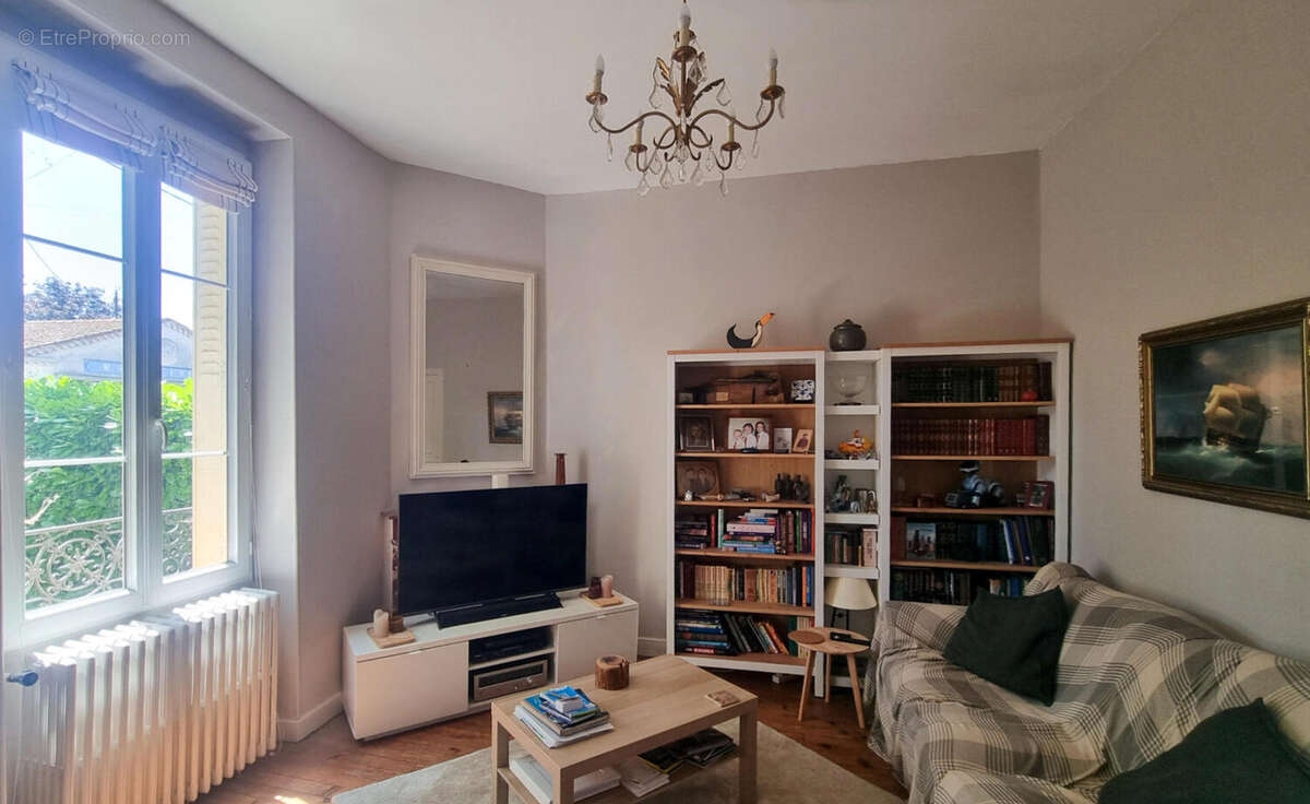 salon - Maison à BELVEZE-DU-RAZES