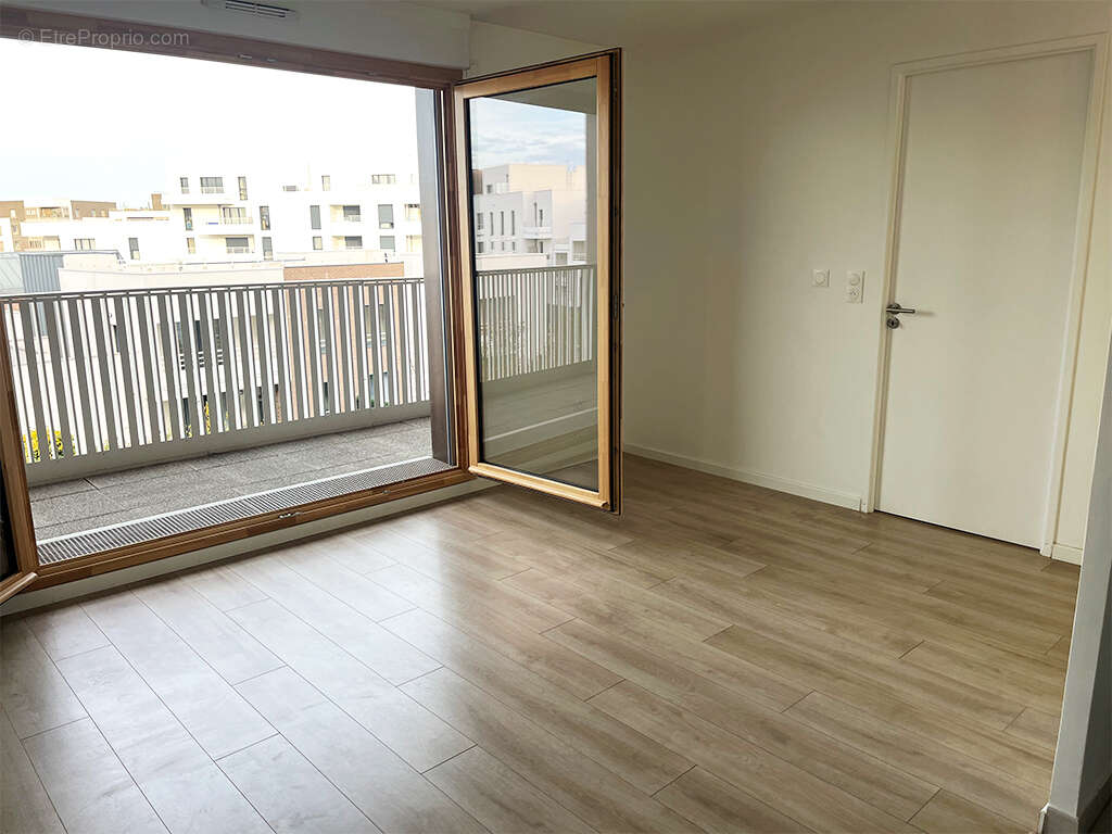 Appartement à SAINT-CYR-L'ECOLE