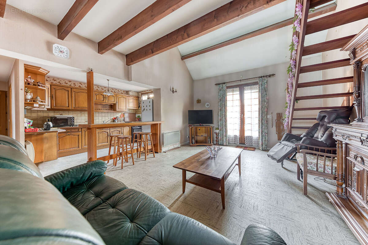 Maison à PONTAULT-COMBAULT