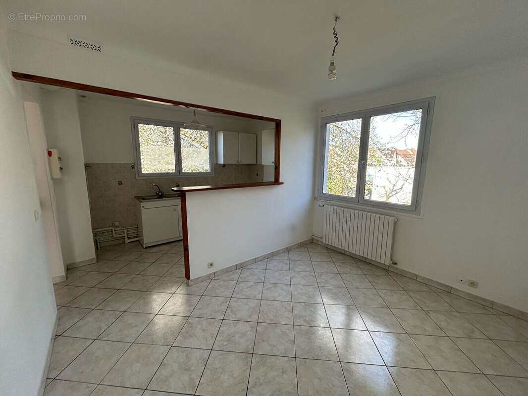 Appartement à L'HAY-LES-ROSES