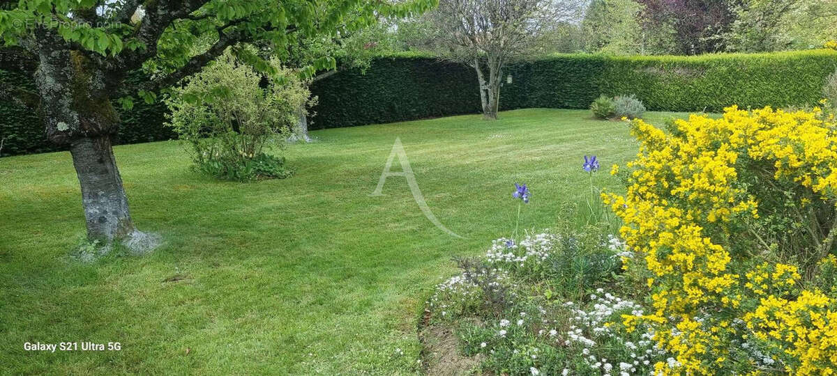 Maison à OZOIR-LA-FERRIERE