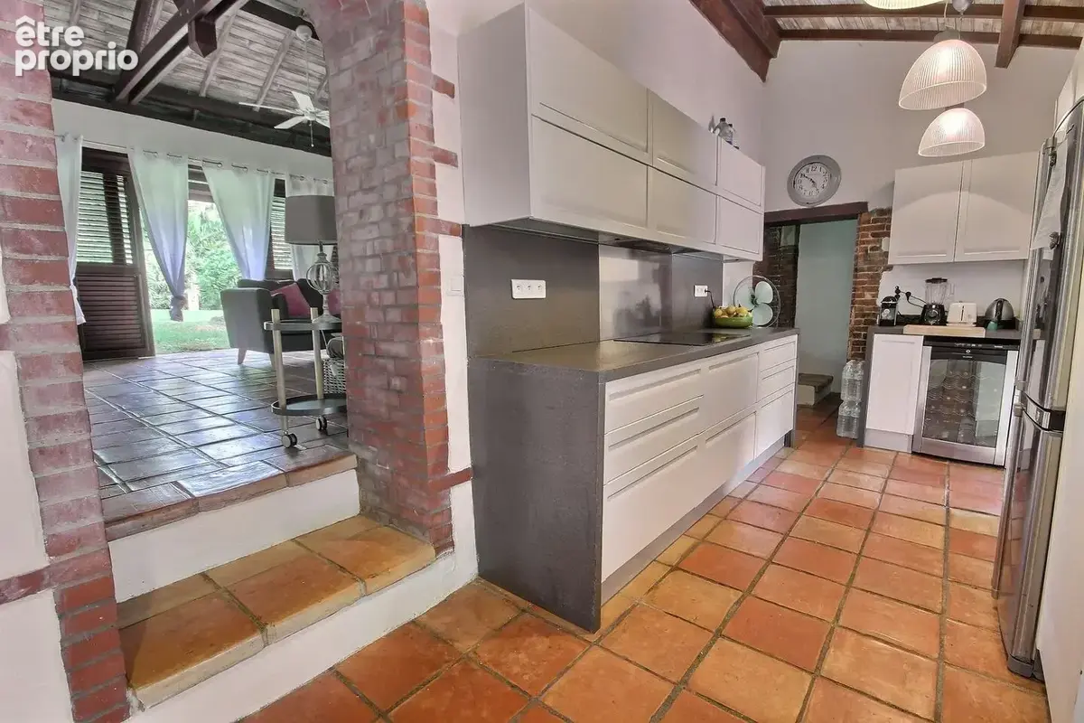 Maison 6 pièces 248 m² à vendre à Les Trois-Ilets (97229) - photo 5