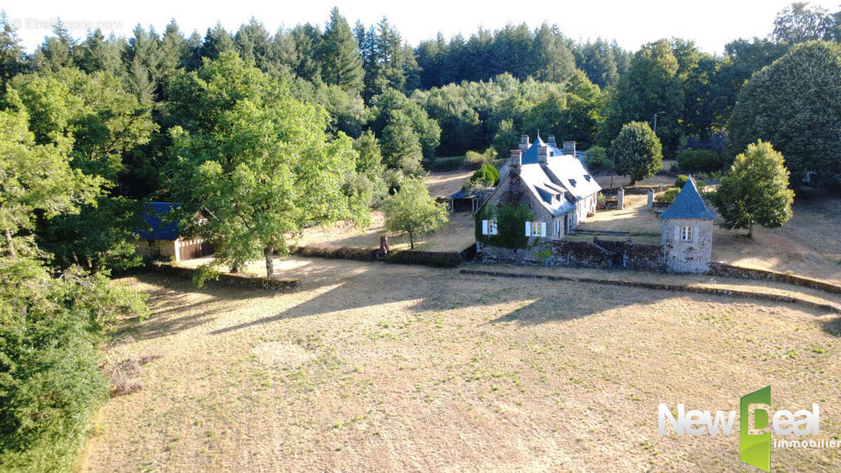 Exceptionnel Domaine sur 9ha en bordure d'étang - photo 2