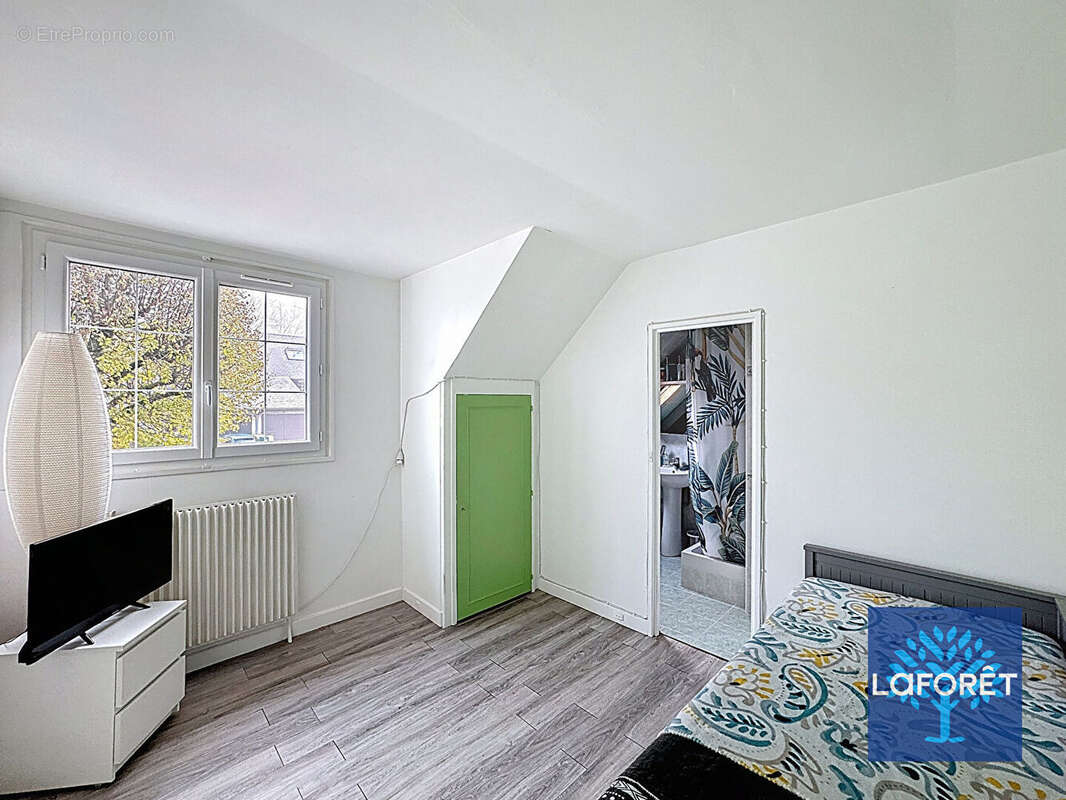 Maison à SAVIGNY-SUR-ORGE