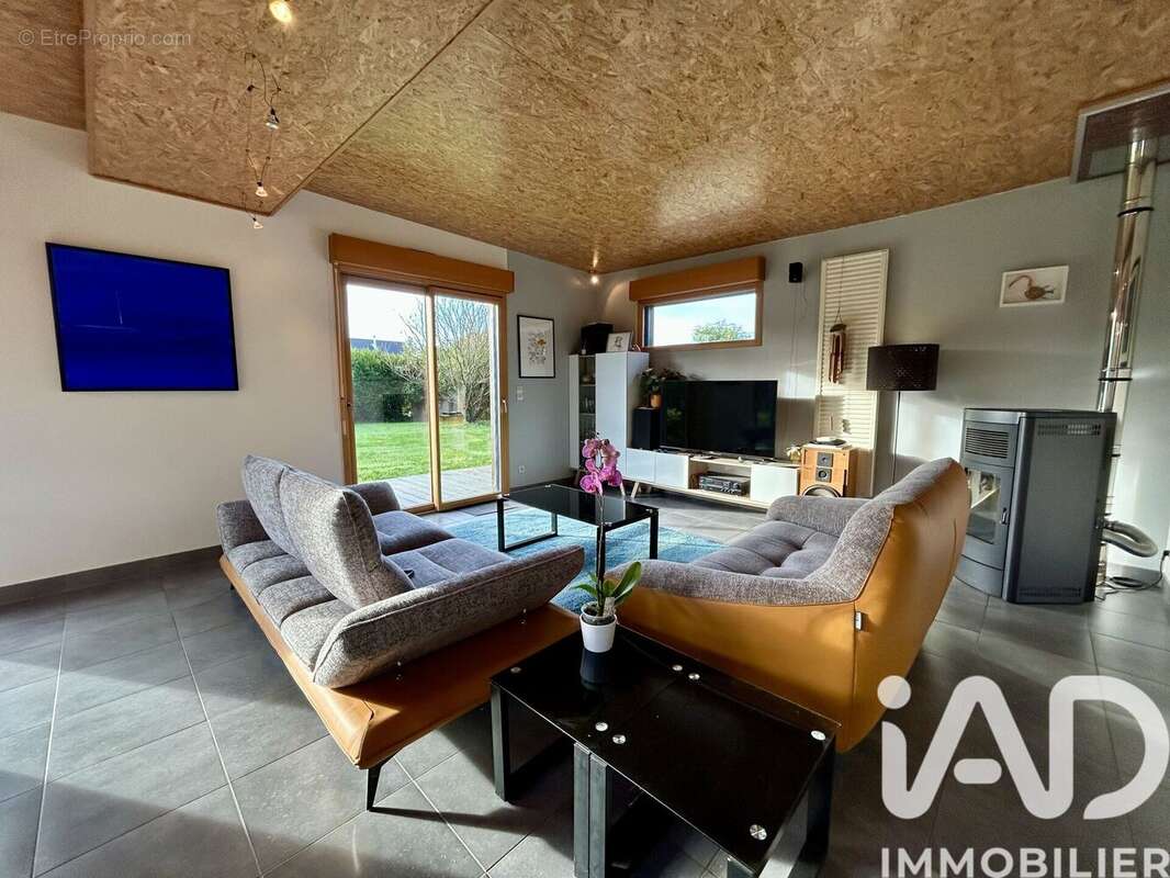 Maison 121 m² à Yvias  - photo 4