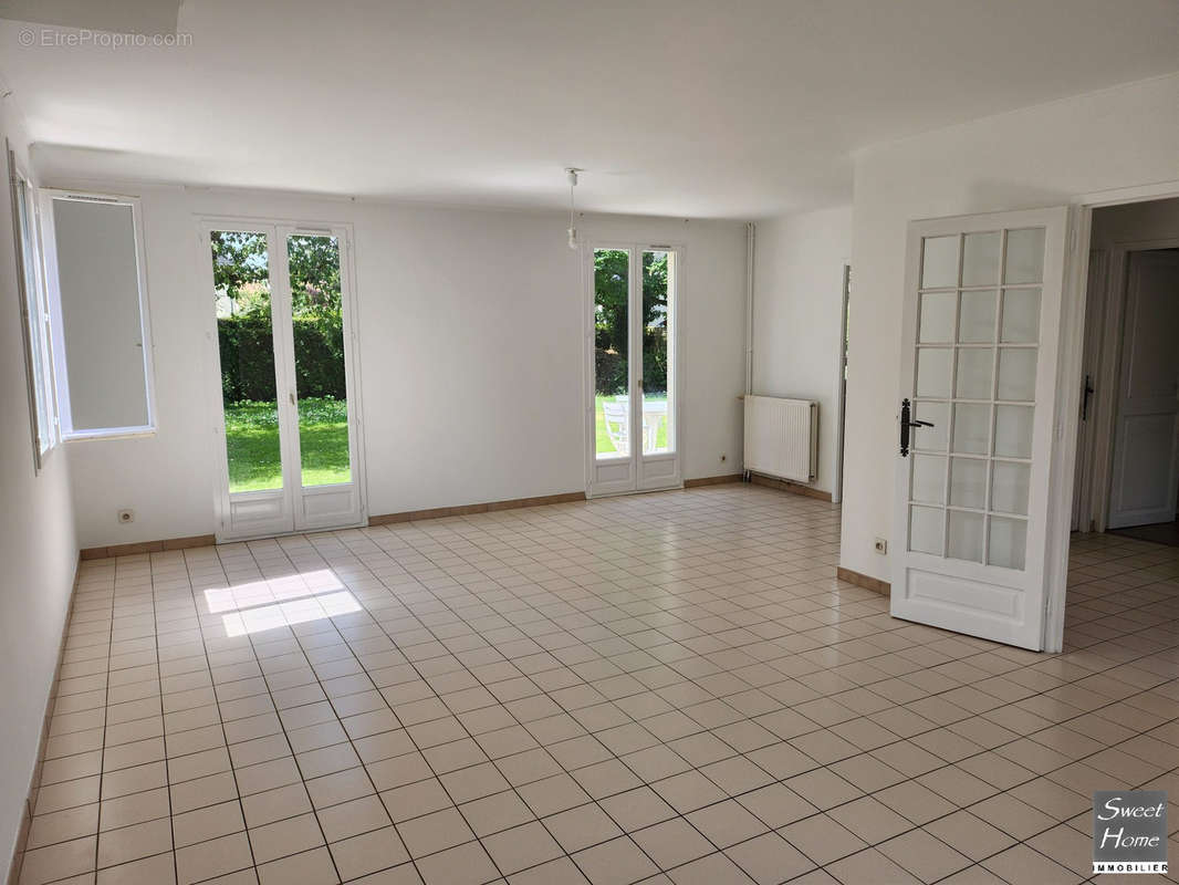 Maison à SAINT-REMY-LES-CHEVREUSE