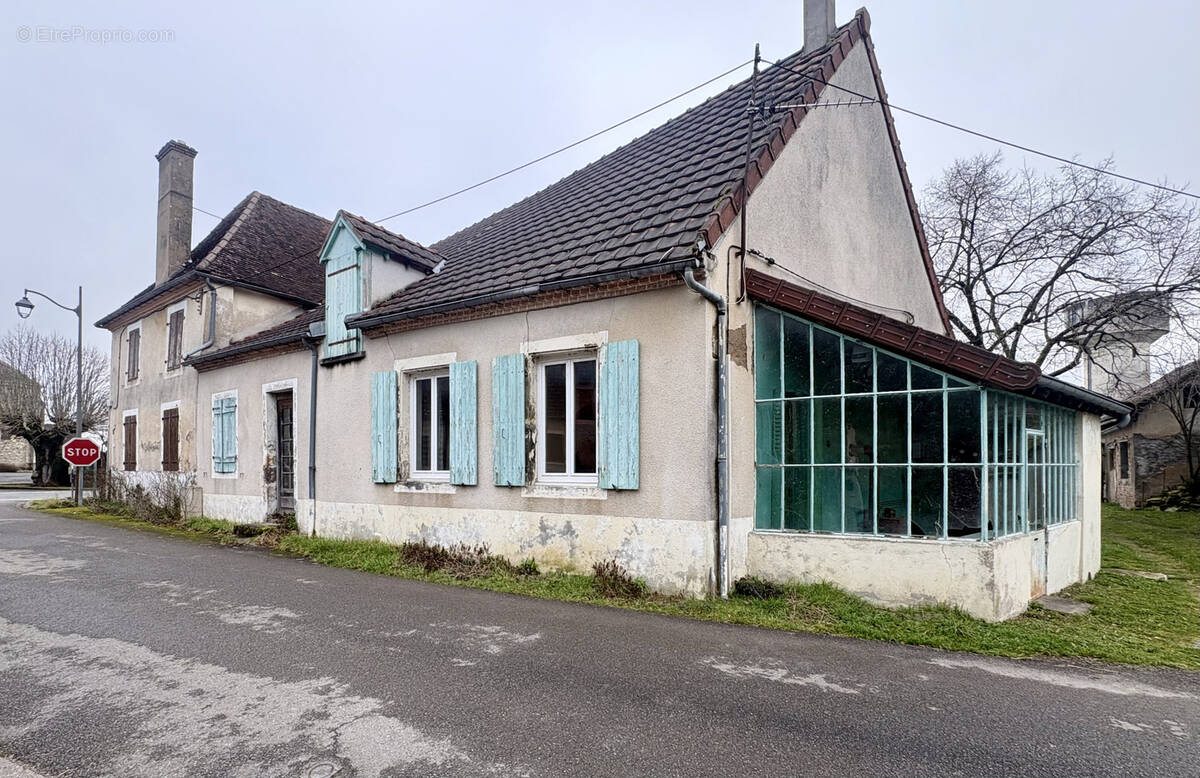 Maison à LA NOCLE-MAULAIX