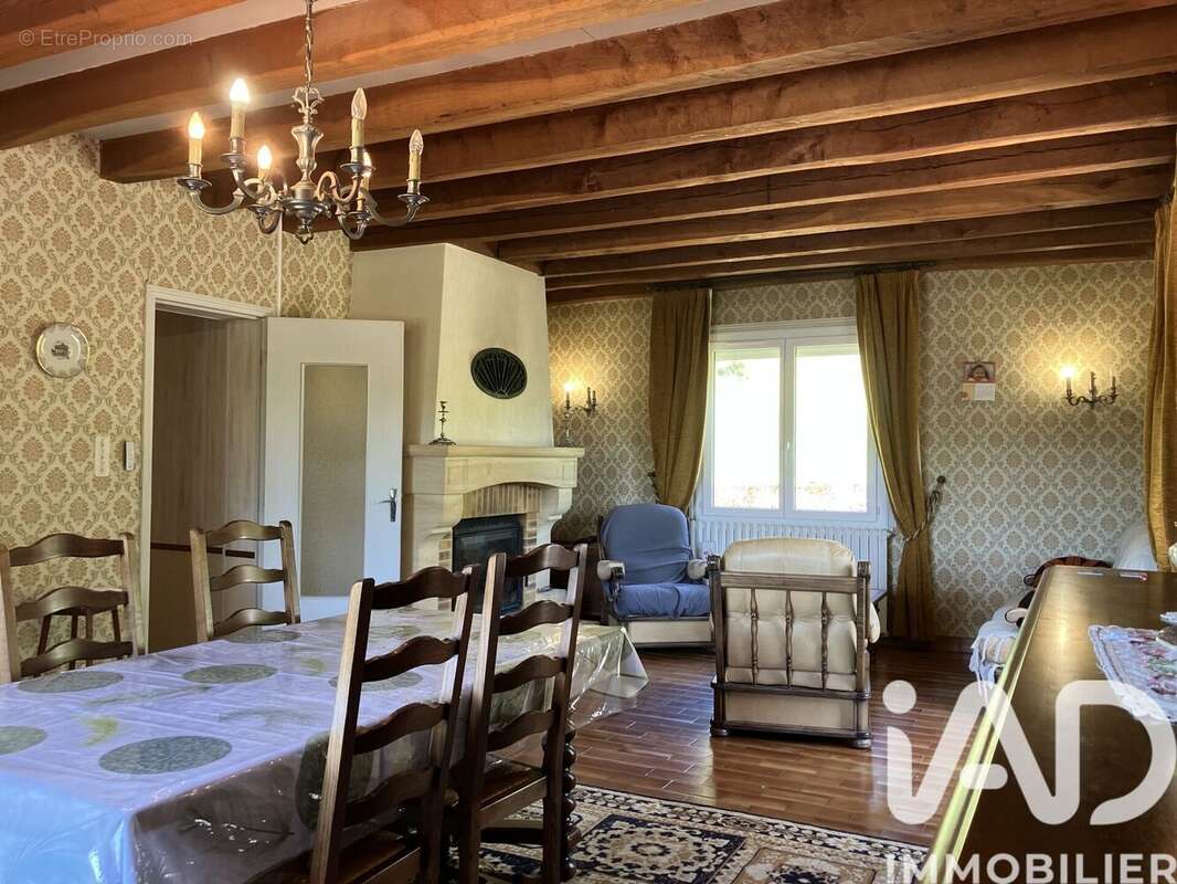 Maison 98 m² à Couze-Et-Saint-Front  - photo 5