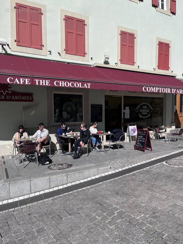 Commerce à EVIAN-LES-BAINS