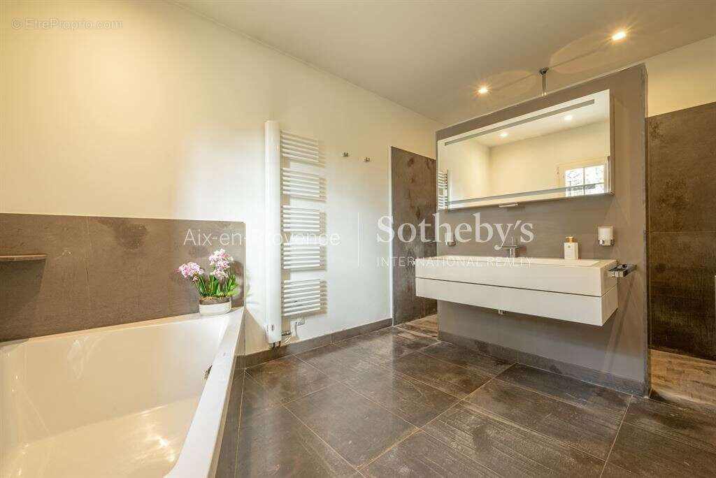 Maison à AIX-EN-PROVENCE