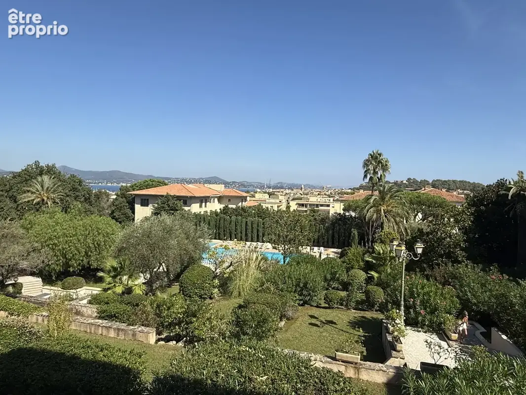 Bel appartement 3 pièces avec vue mer - Saint-Tropez - photo 2