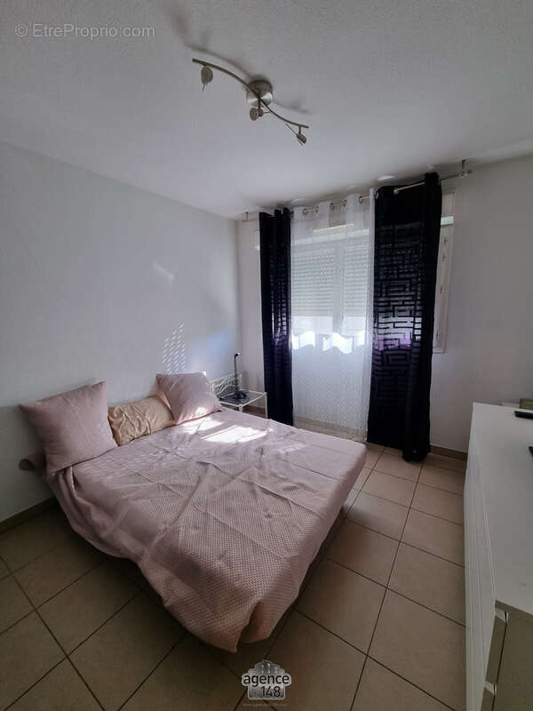Appartement à MARSEILLE-3E