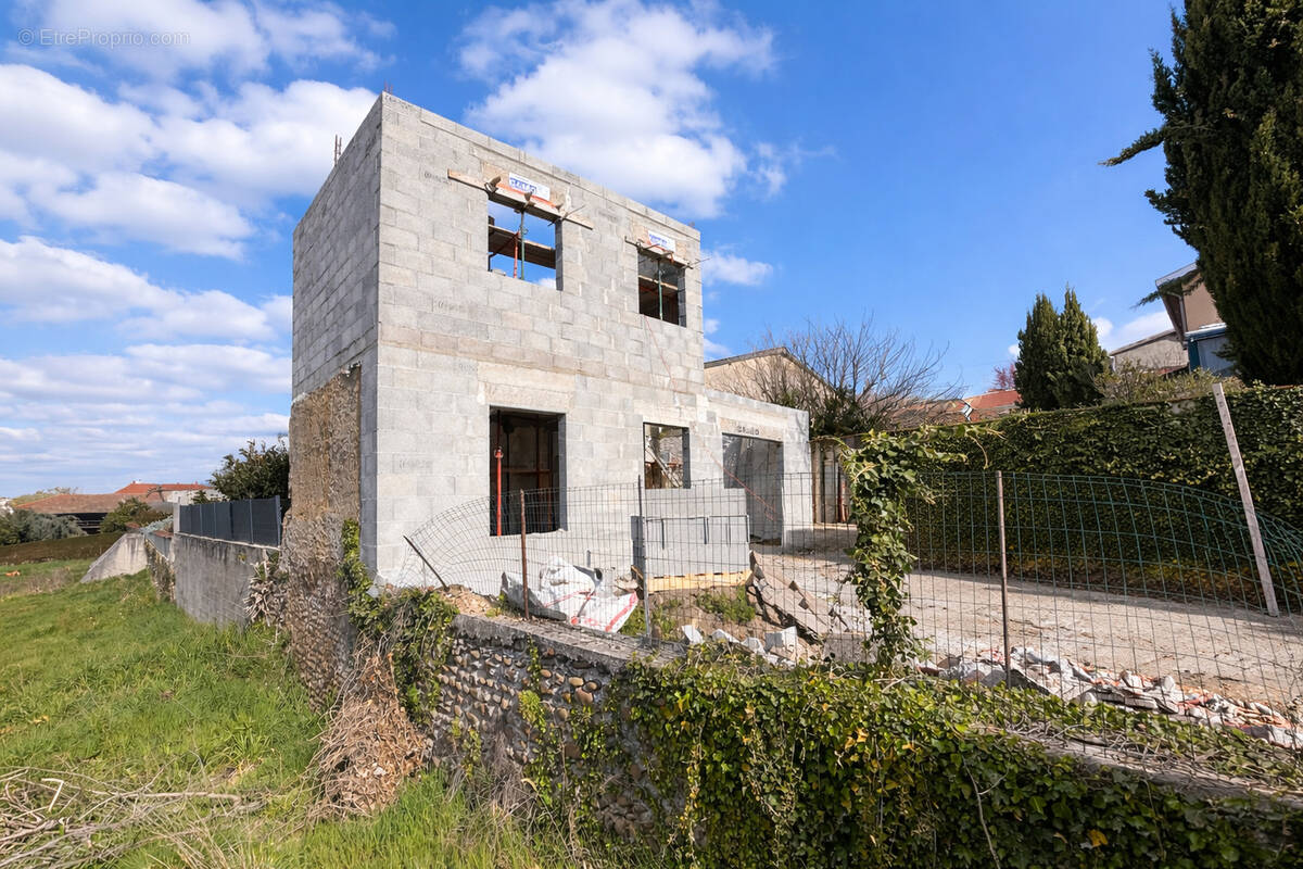 Maison à ALBON