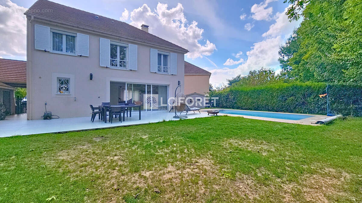 Maison à FONTENAY-EN-PARISIS