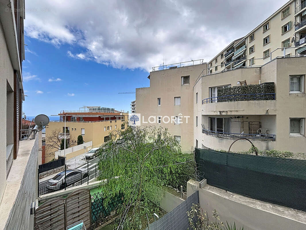 Beausoleil 2 pièces 39.36 m2 - terrasse  et garage fermé - photo 2