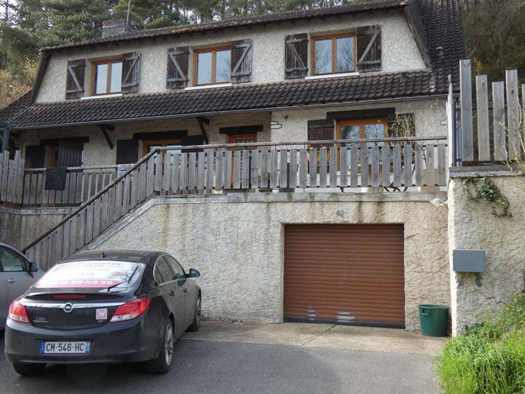 Maison à IVRY-LA-BATAILLE