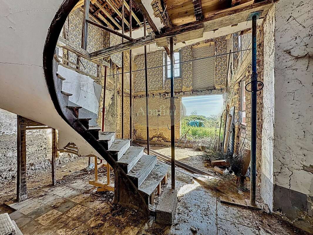 Maison à LAMARQUE-RUSTAING