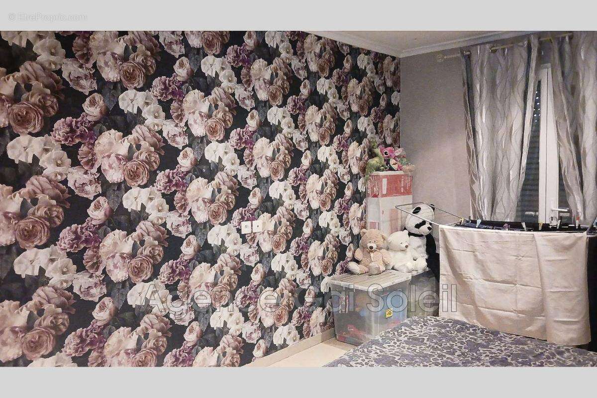 Maison à NISSAN-LEZ-ENSERUNE