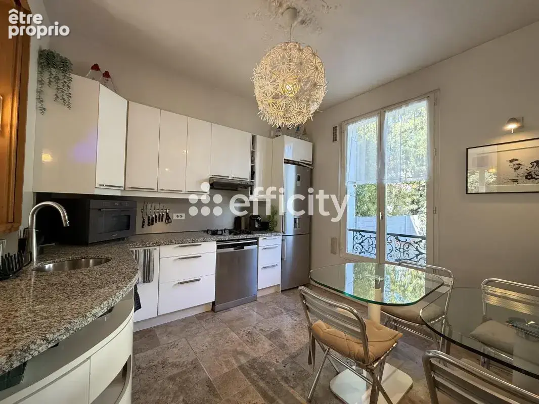 Maison 5 pièces 125 m² à vendre à Asnieres-Sur-Seine (92600) - photo 4