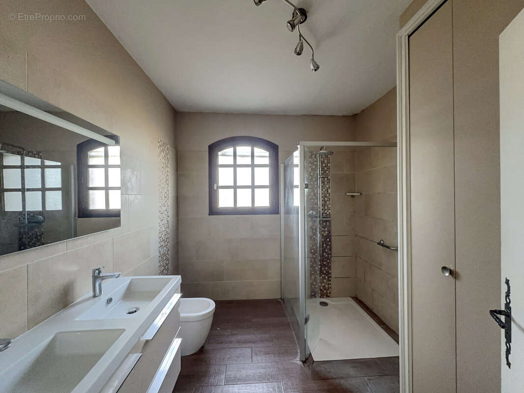 Maison à SAINT-JEAN-DE-VEDAS