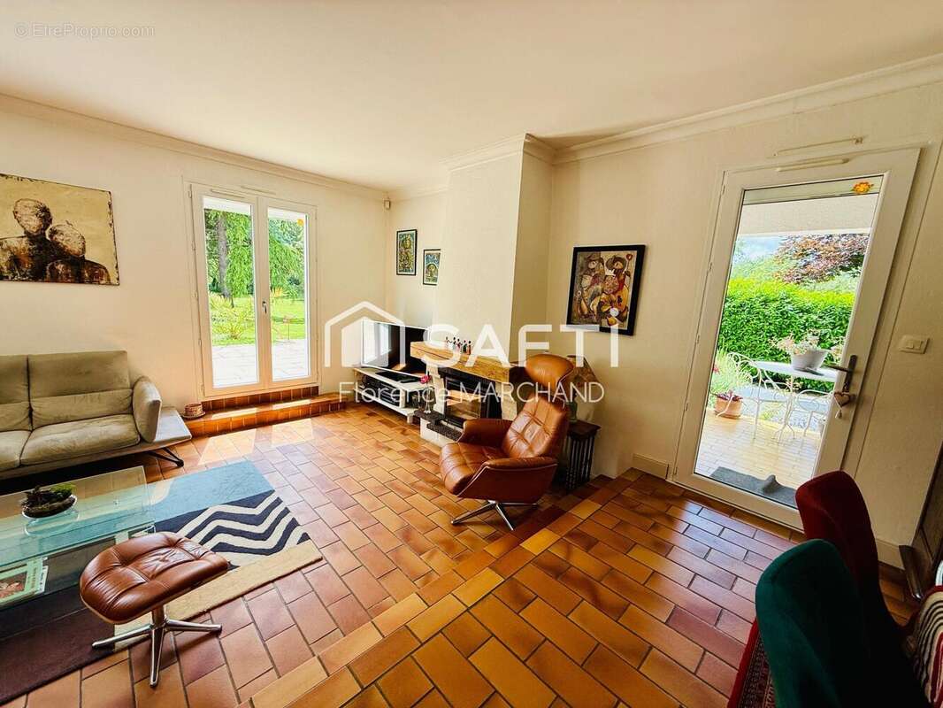 Maison 155 m² à Vouille  - photo 6