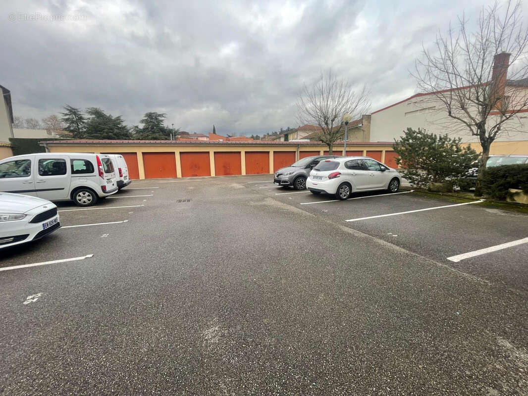 Appartement à LE PEAGE-DE-ROUSSILLON