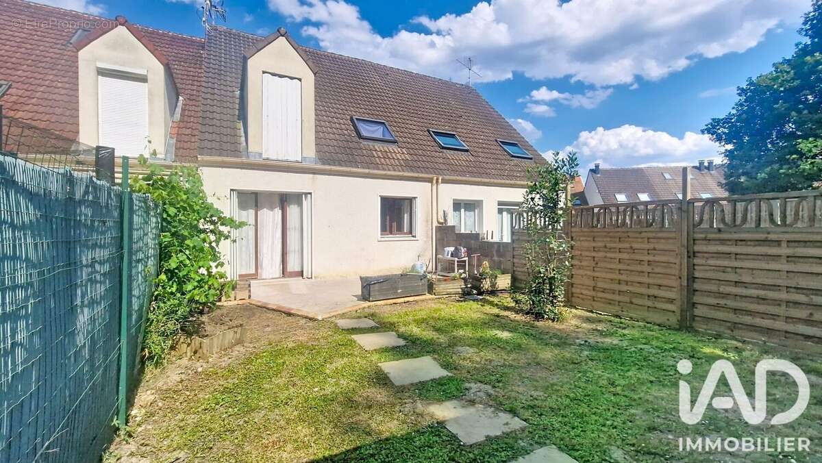 Photo 2 - Maison à LE MEE-SUR-SEINE
