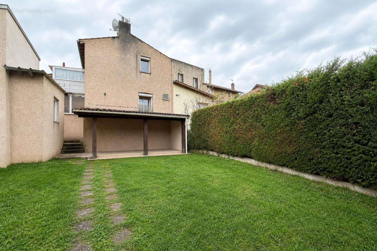 Maison à LA RICAMARIE