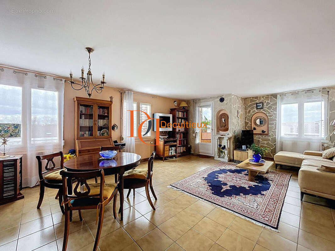 Appartement à VILLEURBANNE