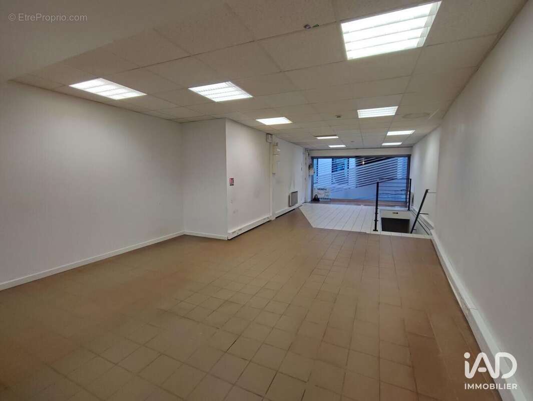 Photo 5 - Commerce à TRIEL-SUR-SEINE